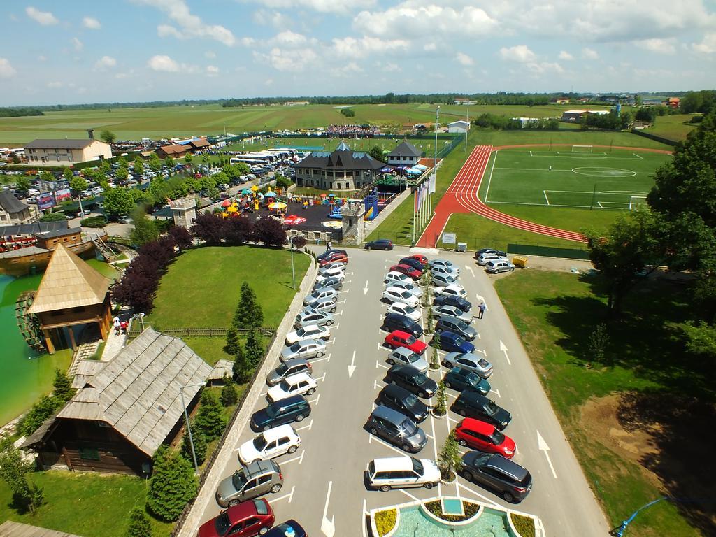 Ethno Village Stanisici Bijeljina Ngoại thất bức ảnh